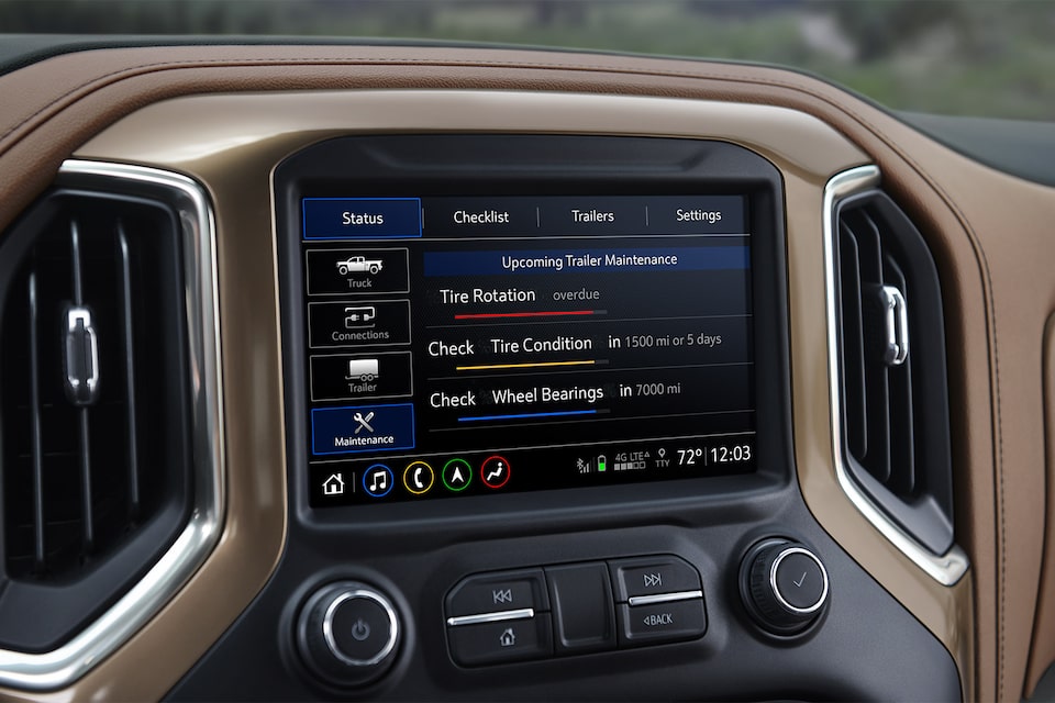 2019 Silverado In-Vehicle Trailering System: Service Reminders Screen.