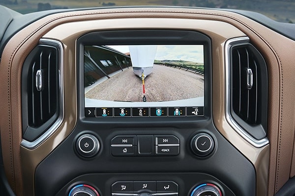 2019 Chevrolet Silverado Truck Towing Visibility: High Guidance With Hitch View.