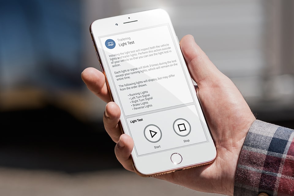 2019 Silverado MyChevrolet Mobile App: Trailer Light Test.