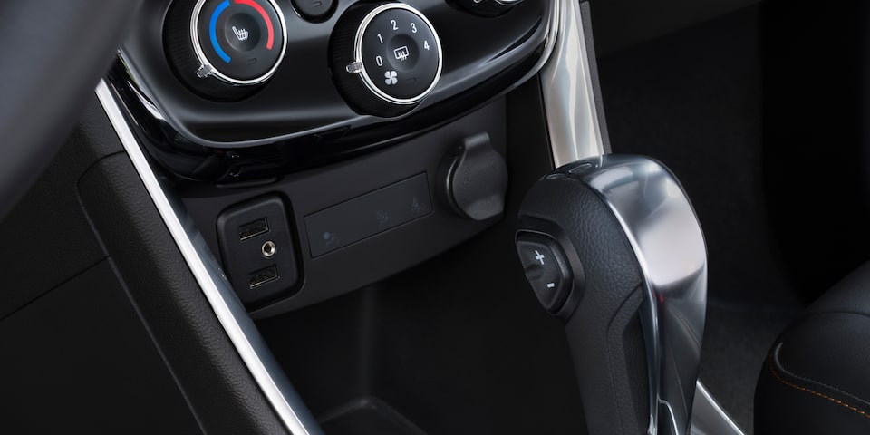 2020 Chevrolet Climate Control.