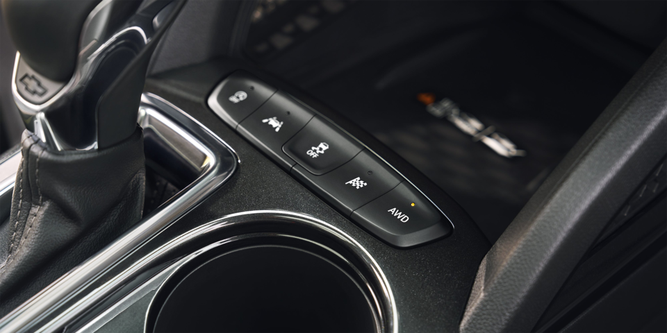 Centre console controls overview inside the 2025 Chevrolet Trailblazer.