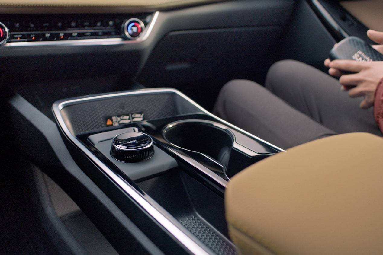 Close up view of the Centre Console inside the 2026 Chevrolet Equinox.