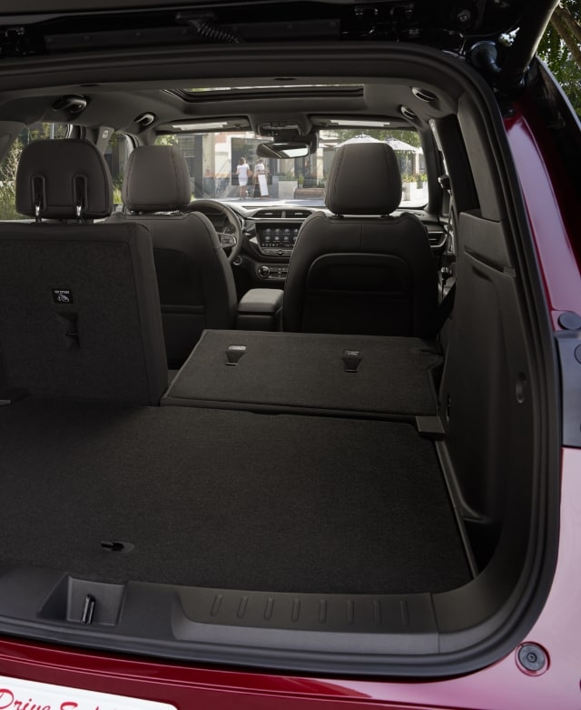 Coffre ouvert de la version Chevrolet RS.