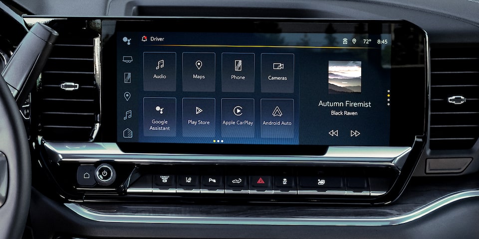 Le grand habitacle du camion de travail Chevrolet Silverado HD 2025.