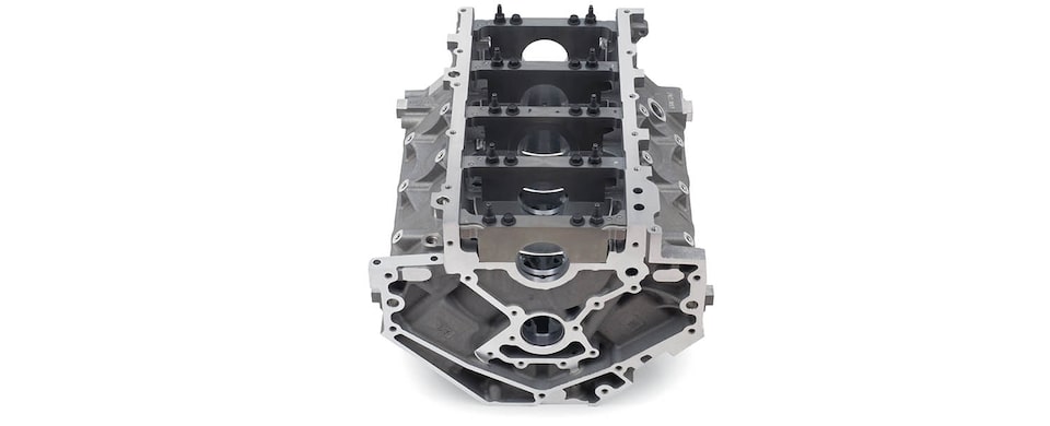 cp-2017-site-components-ls-lt-lsx-production-cylinder-blocks-image-02-04.jpg