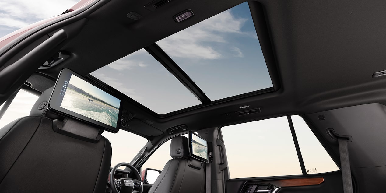 Cropped image of the Power panoramic sunroof