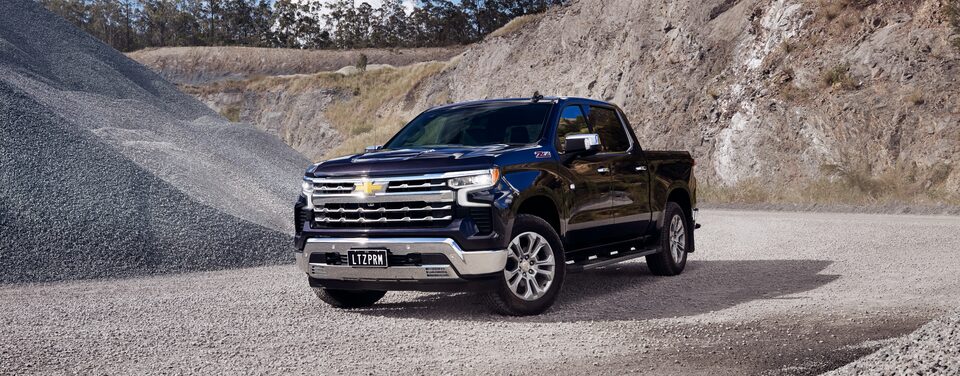 Chevrolet Silverado LTZ Premium black front