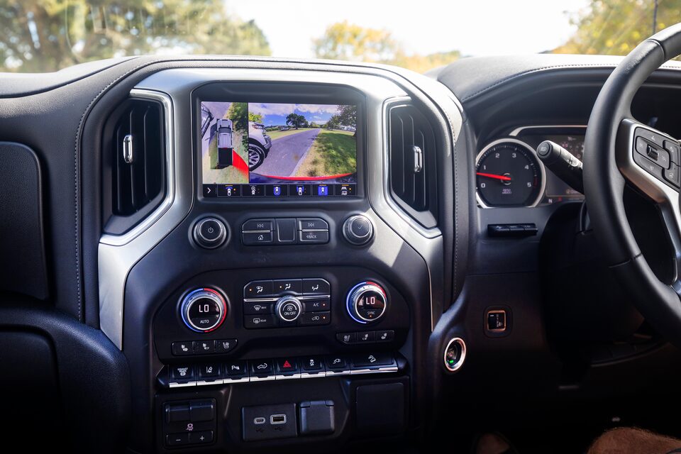 Up to 15 available camera views